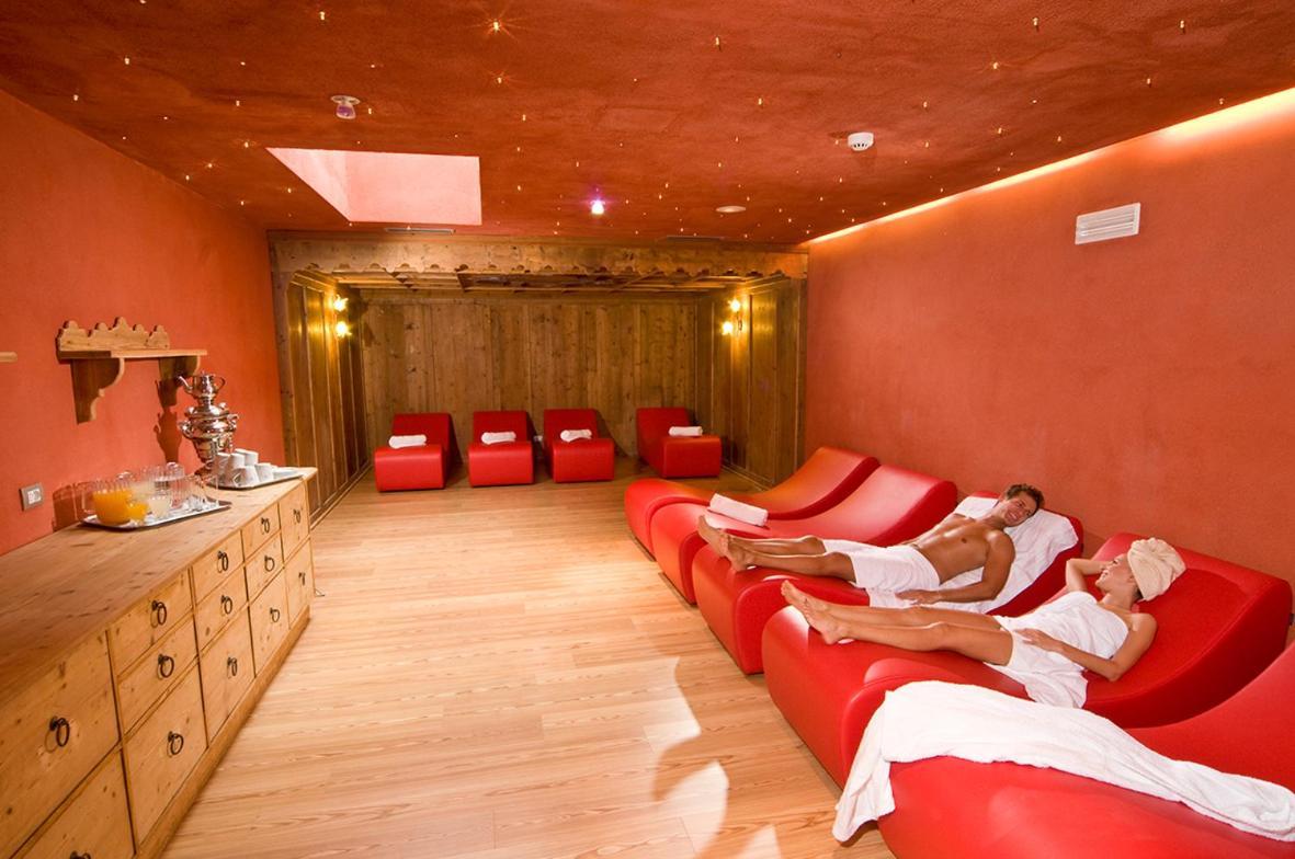 Hotel Panorama Wellness & Resort Malosco Kültér fotó